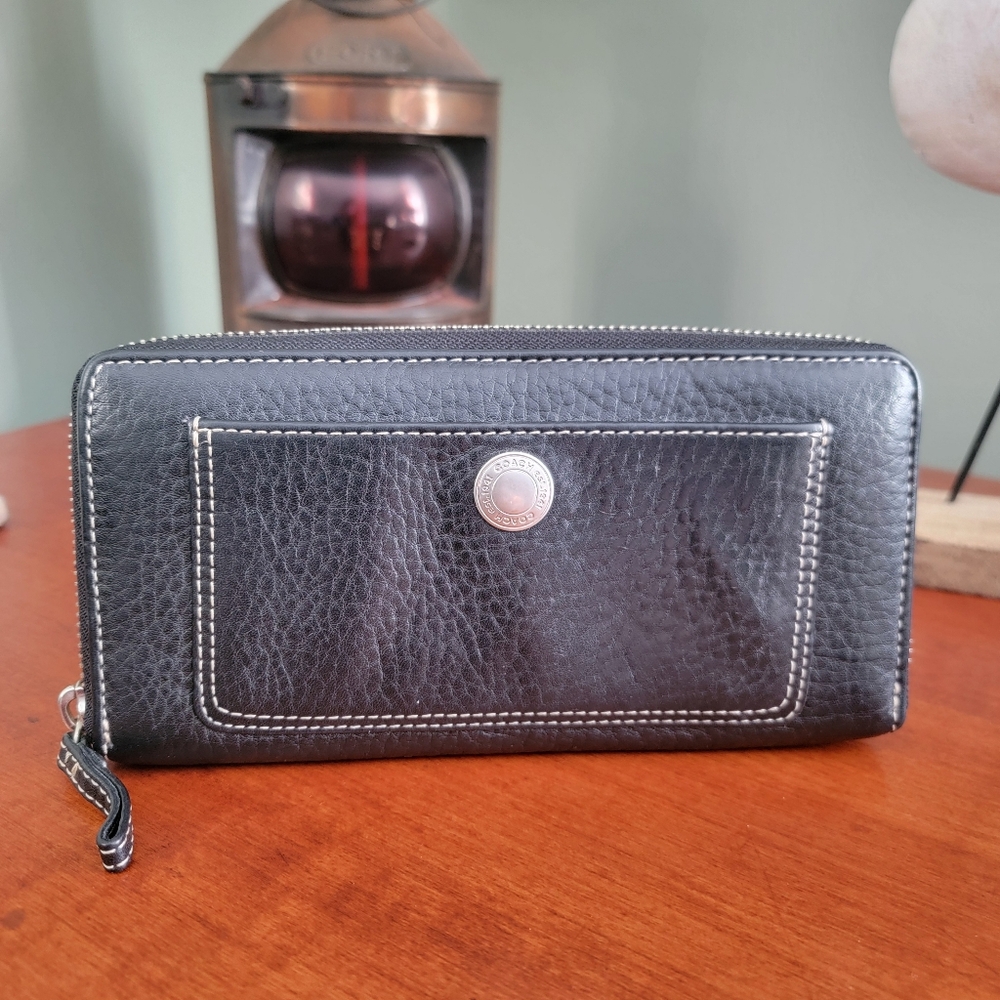 Coach Chelsea Accordion Zip Black Pebbled Leather Wallet Vintage